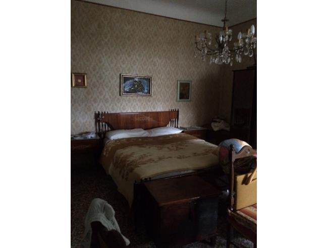 5 rooms Apartment in Ferrara, Italy No. 253442