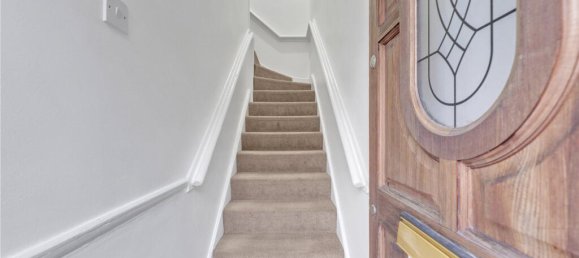 2 bedrooms Apartment in London, United Kingdom No. 7861 2