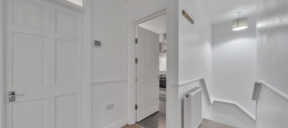 2 bedrooms Apartment in London, United Kingdom No. 7861 15
