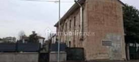 5-Zimmer Wohnung in Busto Arsizio, Italy, Nr. 372431 5