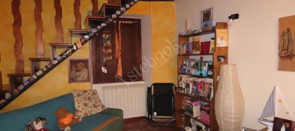 3 rooms Apartment in Sirone, Italy No. 8086 2