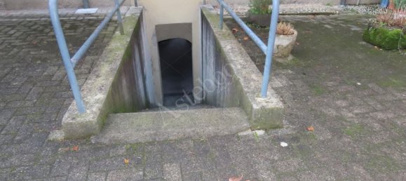 3 rooms Apartment in Sirone, Italy No. 8086 5