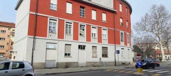 3 rooms Apartment in Orbassano, Italy No. 143247 6