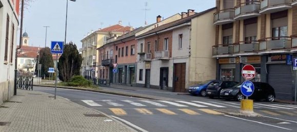 3 rooms Apartment in Orbassano, Italy No. 143247 16