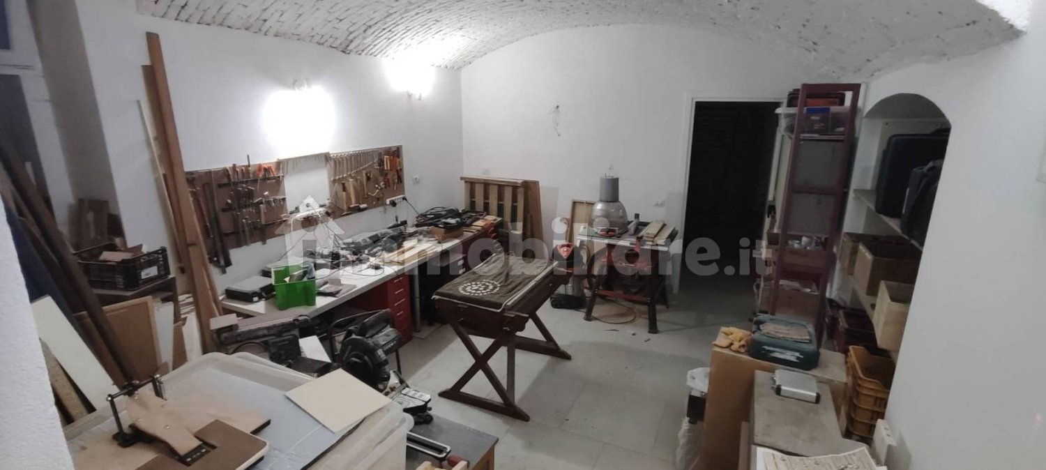 40m² Warehouse in Milan, Italy No. 314921