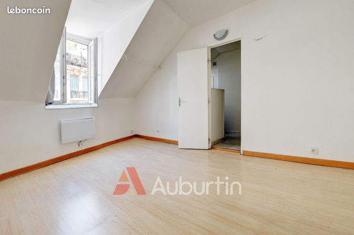 1 bedroom Apartment in Paris, France No. 310173