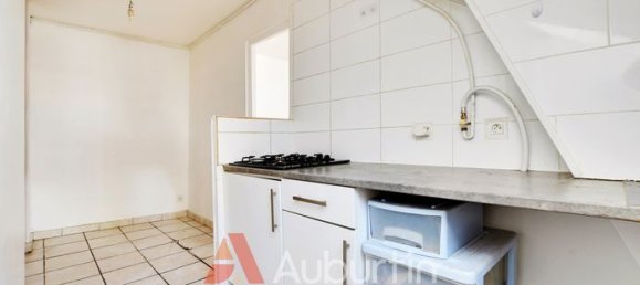 1 bedroom Apartment in Paris, France No. 310173 3