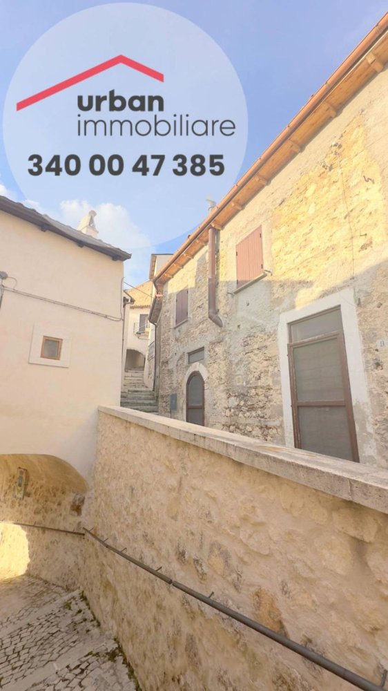 5-salle Maison à Castel del Monte, Italy No. 105047