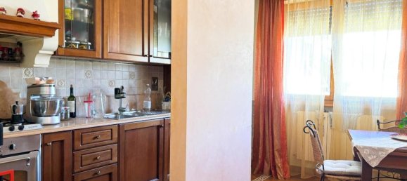 4 rooms Apartment in San Miniato, Italy No. 171276 8