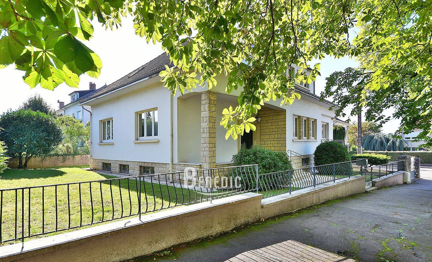 4 bedrooms House in Metz, France No. 90151