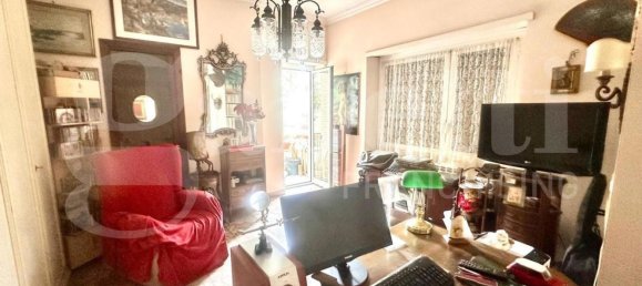 3 rooms Apartment in Rome, Italy No. 157376 3