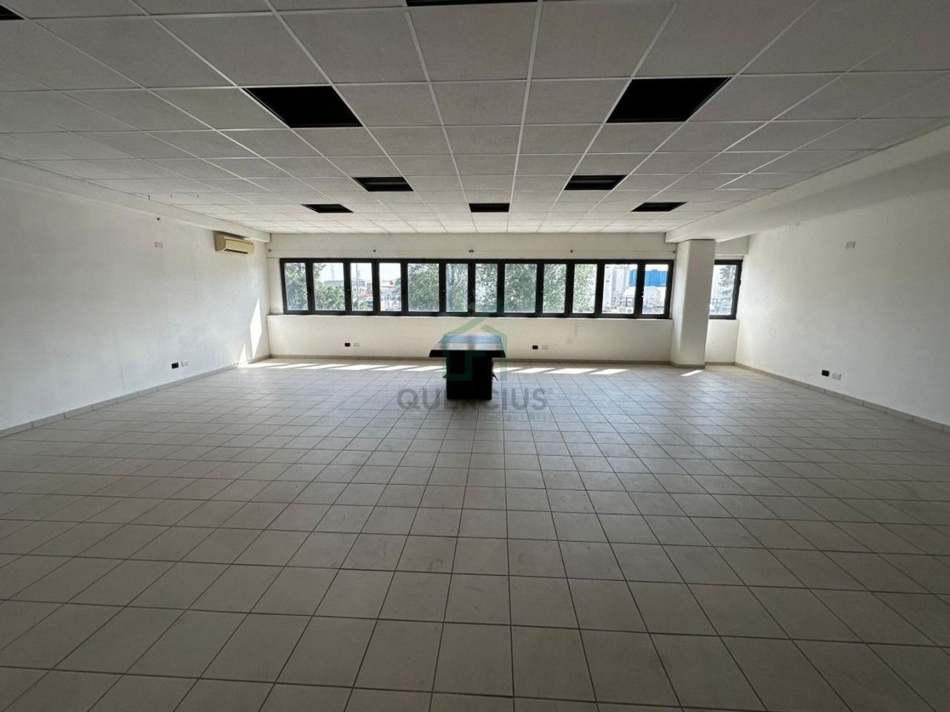 120m² Office in San Martino Buon Albergo, Italy No. 347274