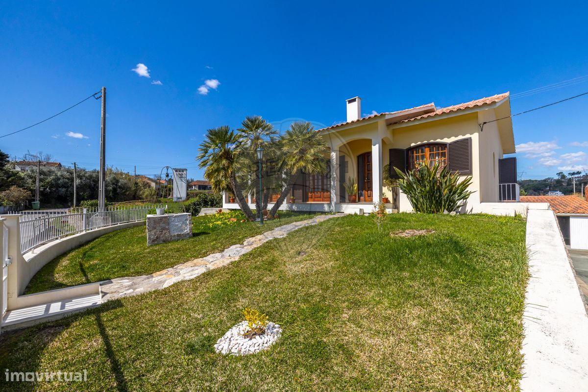 4 bedrooms House in Juncal, Portugal No. 29000