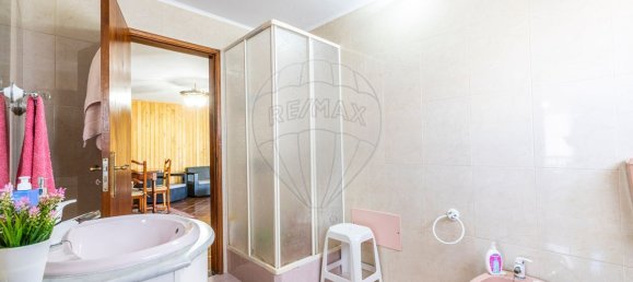 4 bedrooms House in Juncal, Portugal No. 29000 37