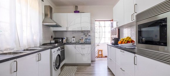 4 bedrooms House in Juncal, Portugal No. 29000 23