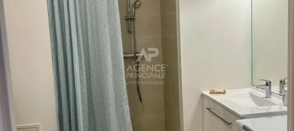 Estudio en Maisons-Laffitte, France No. 320738 3