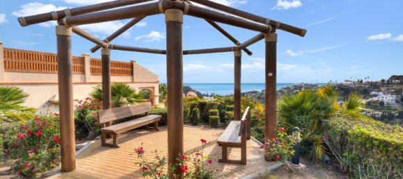 Пентхаус с 2 спальнями в Бенальмадена, Испания № 140237 3