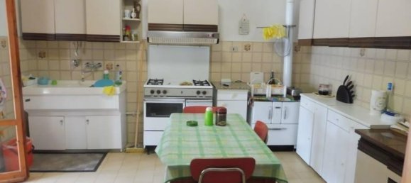 Casa de 7 habitaciónes en Apiro, Italy No. 20116 11