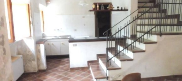 Casa de 7 habitaciónes en Apiro, Italy No. 20116 34