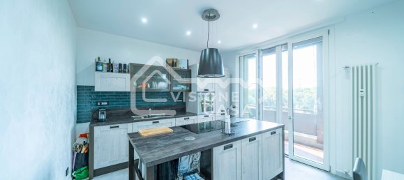 4 chambres Appartement à Reggio Emilia, Italy No. 330640 6