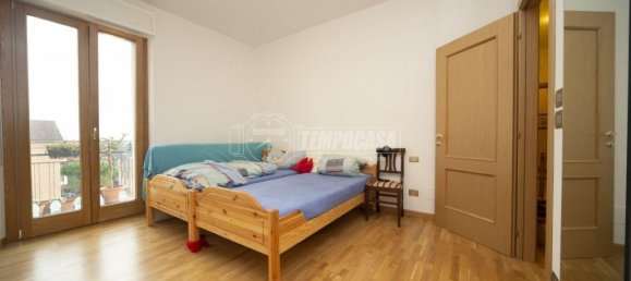 4 rooms Apartment in Perugia, Italy No. 103506 14