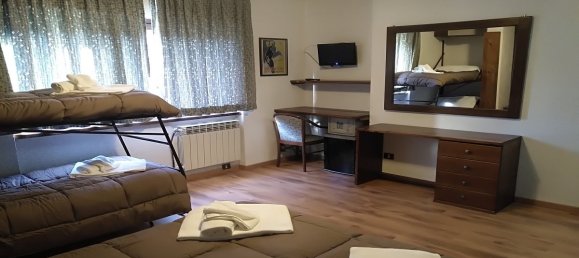 3 bedrooms Commercial property in Turin, Italy No. 132432 36