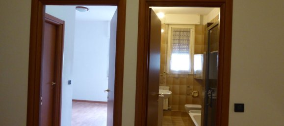 3 rooms Apartment in Solaro, Italy No. 255260 17