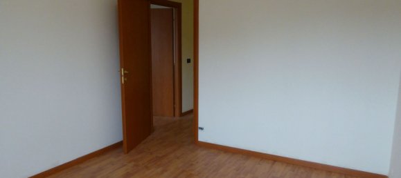 3 rooms Apartment in Solaro, Italy No. 255260 7