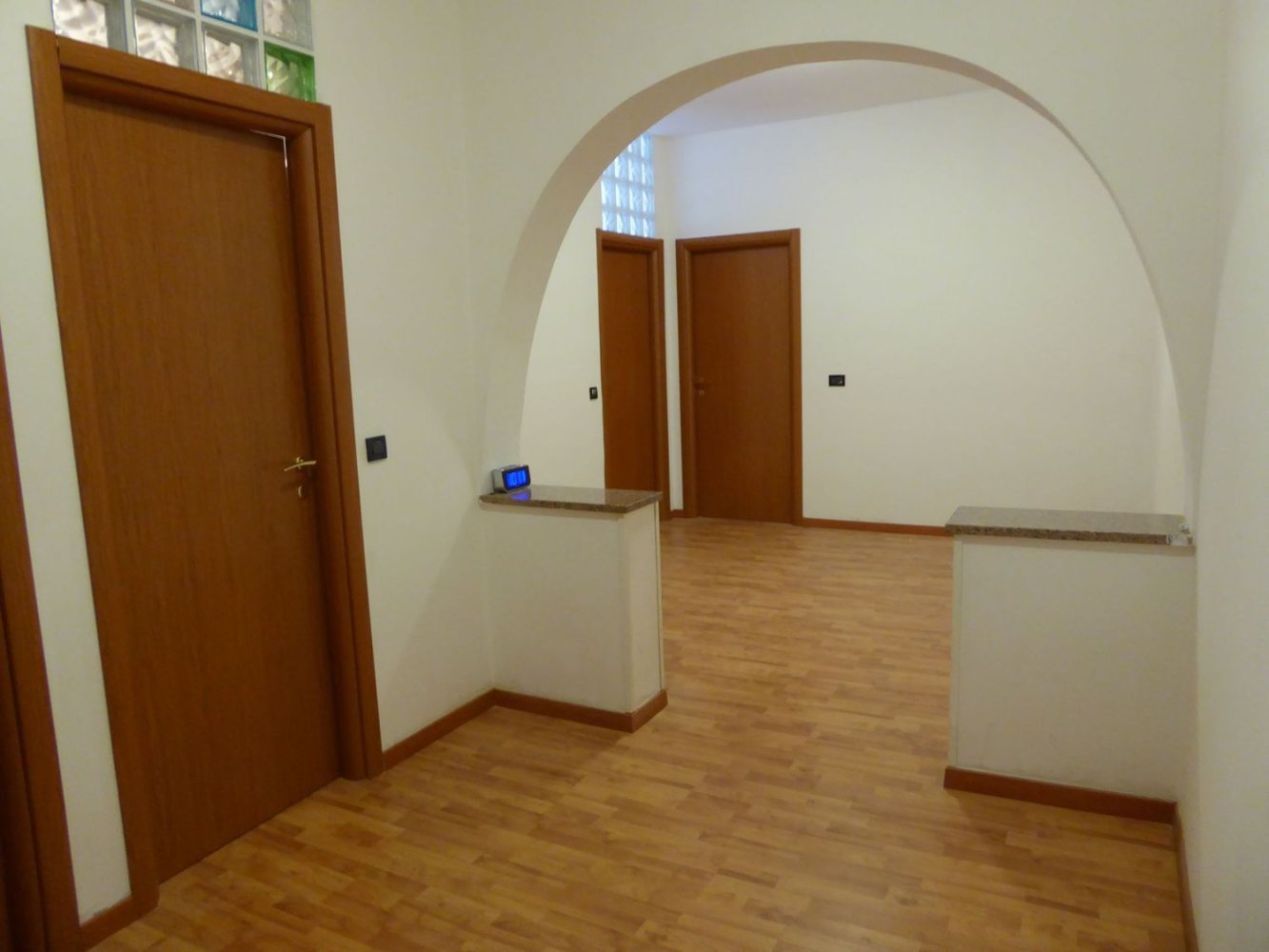 3 rooms Apartment in Solaro, Italy No. 255260