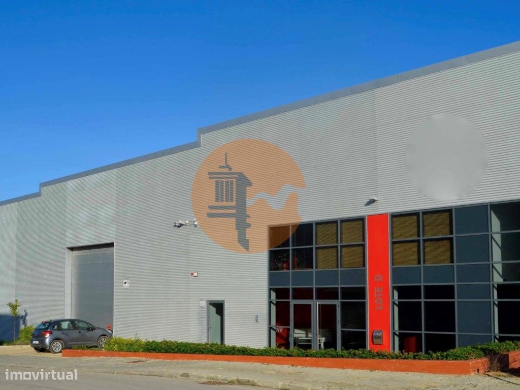 Lagerhaus in Quelfes, Portugal 4796m², Nr. 270106
