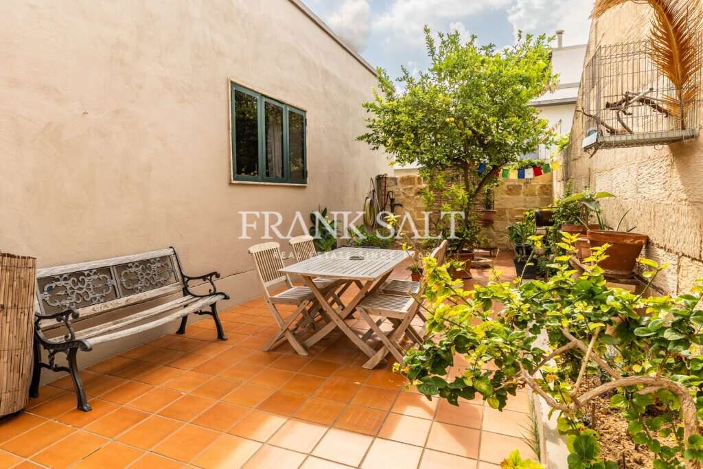 3 bedrooms Bungalow in Swieqi, Malta No. 140