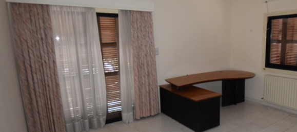 Дом с 5 спальнями в Строволос, Кипр № 6642 7