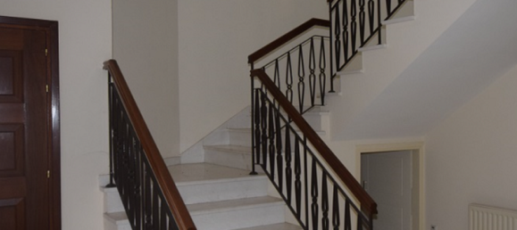 Дом с 5 спальнями в Строволос, Кипр № 6642 10