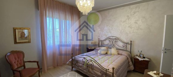 Apartamento de 3 dormitorios en Pandino, Italy No. 228348 10