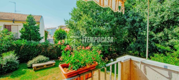 Apartamento de 2 dormitorios en Pavia, Italy No. 286821 11