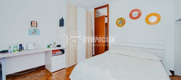Apartamento de 2 dormitorios en Pavia, Italy No. 286821 14