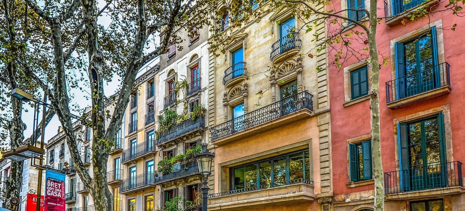 Propriété commerciale à Eixample, Spain 105m² No. 129361