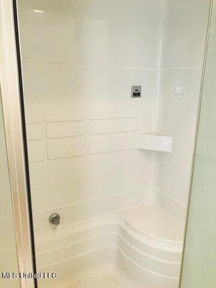 2 bedrooms House in Ocean Springs, USA No. 372167