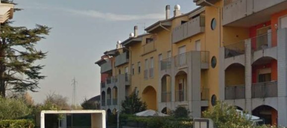 2 Schlafzimmer Wohnung in Verona, Italy, Nr. 360042 8
