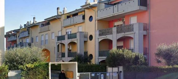 2 Schlafzimmer Wohnung in Verona, Italy, Nr. 360042 13