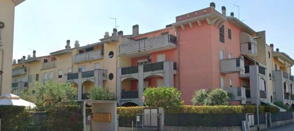 2 Schlafzimmer Wohnung in Verona, Italy, Nr. 360042 7