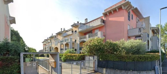 2 Schlafzimmer Wohnung in Verona, Italy, Nr. 360042 6