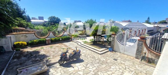 Вилла с 5 спальнями в Неаполь, Италия № 257543 21