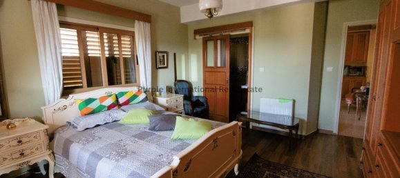 5 bedrooms Villa in Pervolia, Cyprus No. 979 12