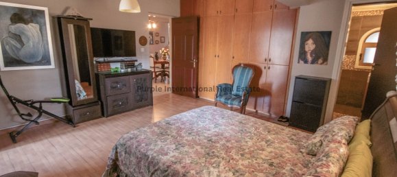 5 bedrooms Villa in Pervolia, Cyprus No. 979 26