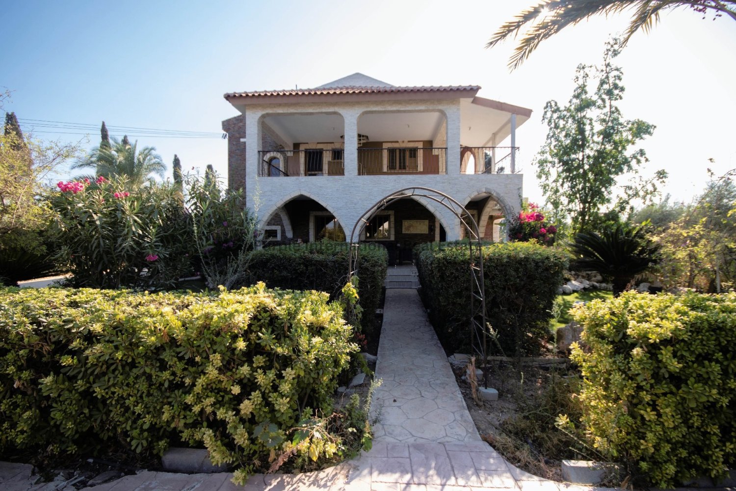 5 bedrooms Villa in Pervolia, Cyprus No. 979
