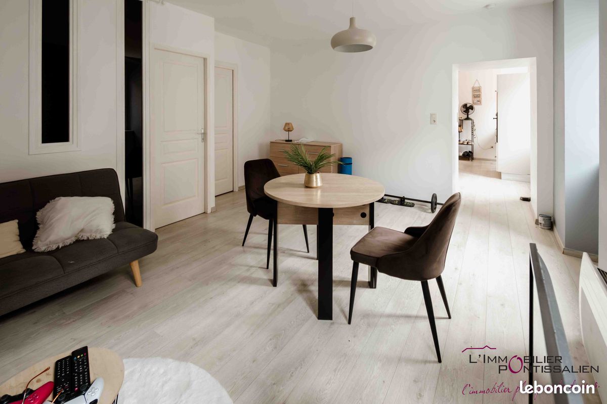 1 bedroom Apartment in Pontarlier, France No. 285505