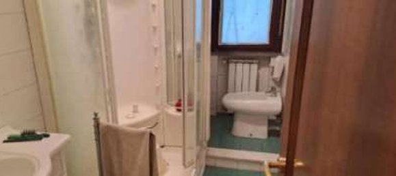 3 rooms Apartment in Prato, Italy No. 300073 11