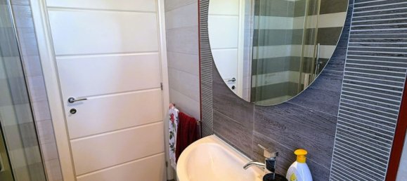 Квартира с 3 комнатами в Озимо, Италия № 283261 32