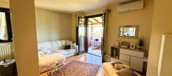 Квартира с 3 комнатами в Озимо, Италия № 283261 2